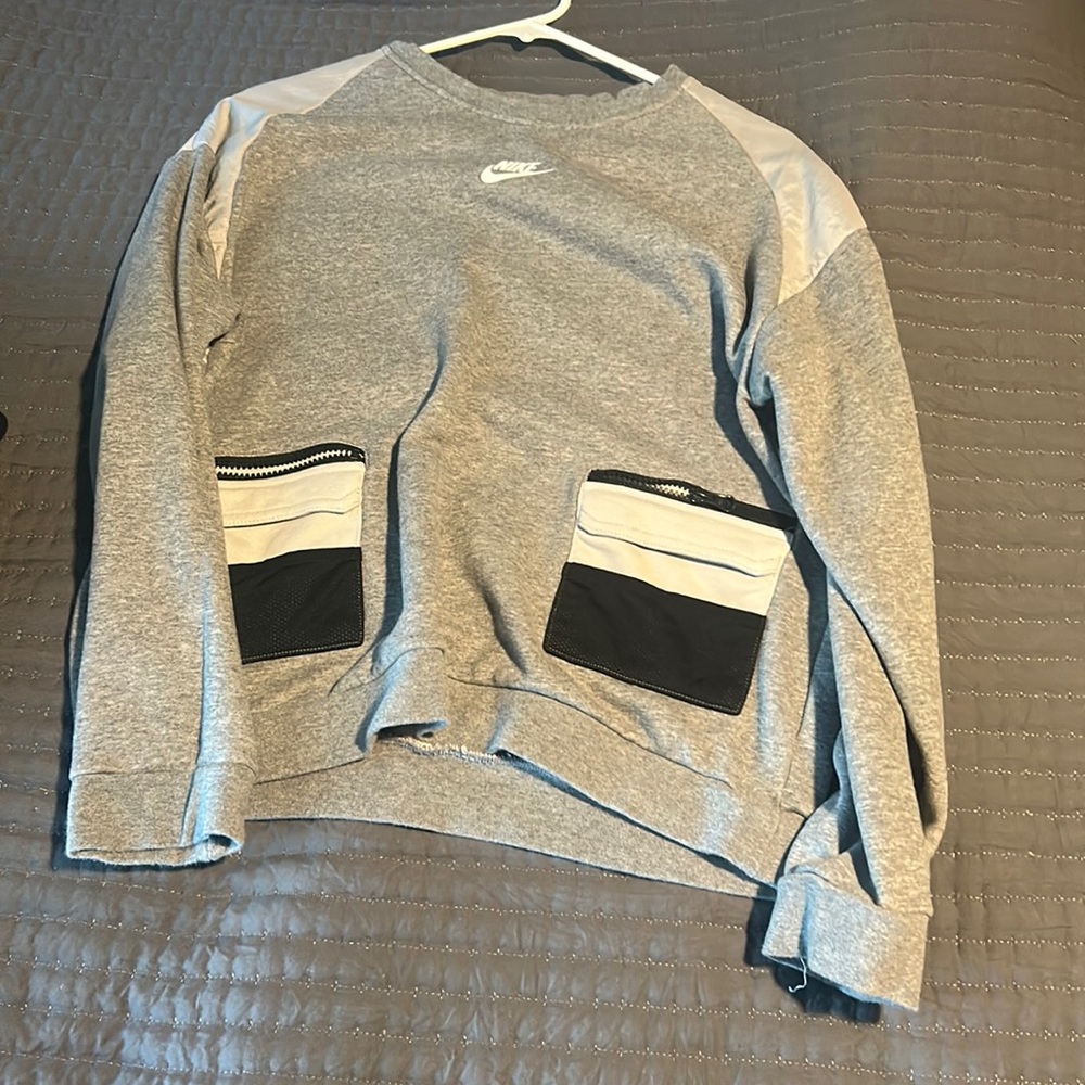 Nike sweatshirt